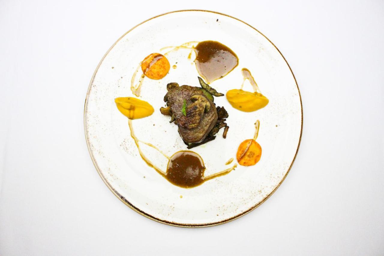 Lillebonne Hotel-Restaurant La P'Tite Auberge מראה חיצוני תמונה