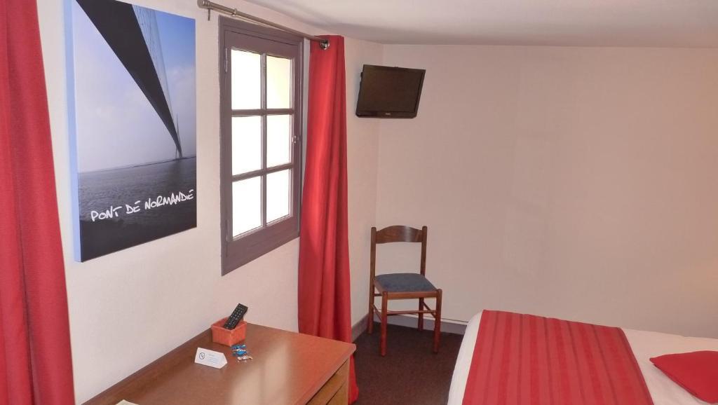 Lillebonne Hotel-Restaurant La P'Tite Auberge חדר תמונה