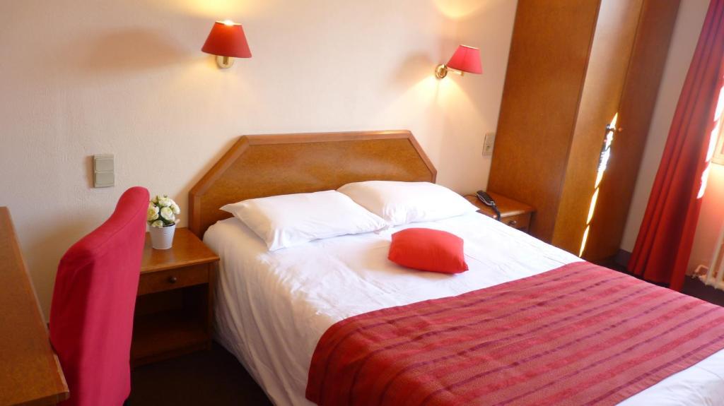 Lillebonne Hotel-Restaurant La P'Tite Auberge חדר תמונה