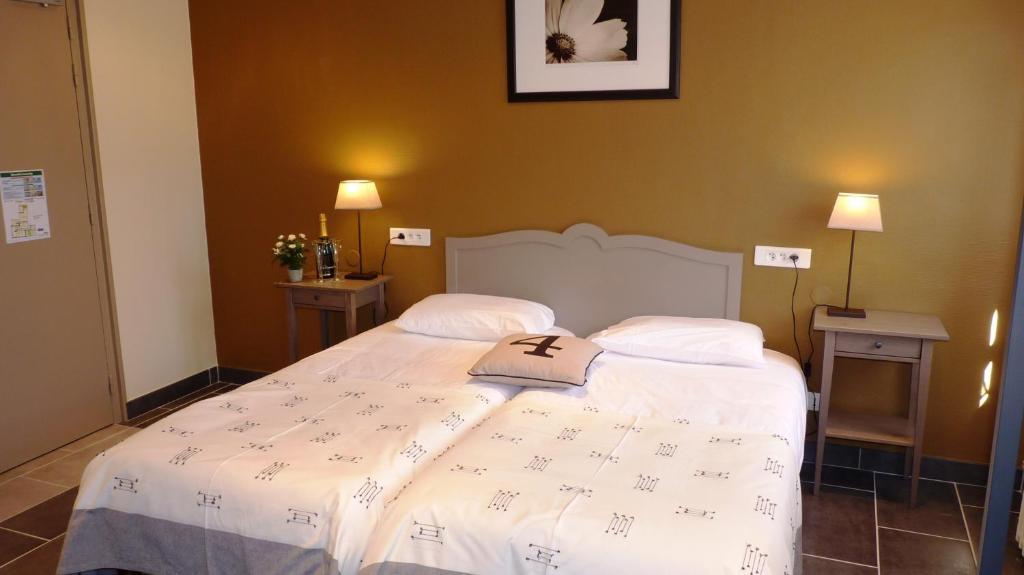 Lillebonne Hotel-Restaurant La P'Tite Auberge חדר תמונה